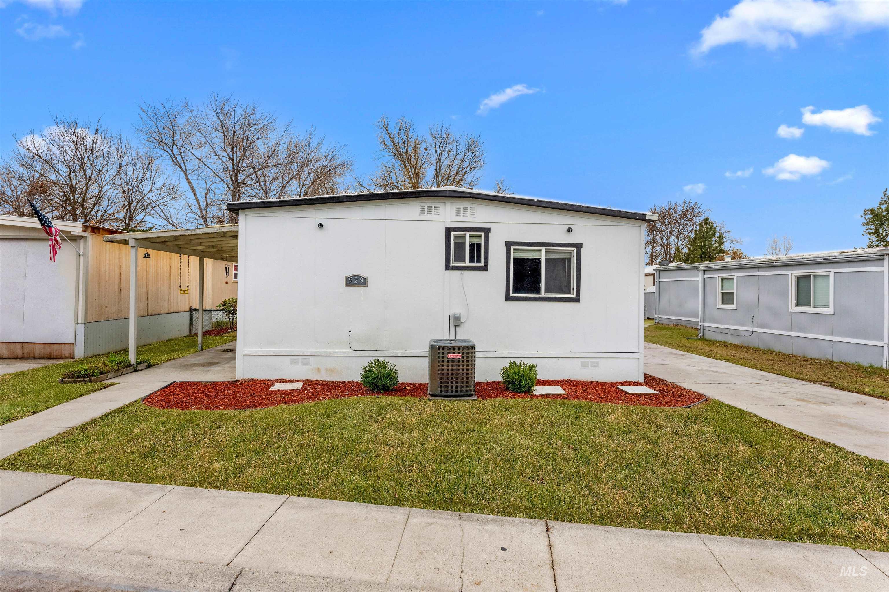 529 N Meadowland Cir Property Photo 3