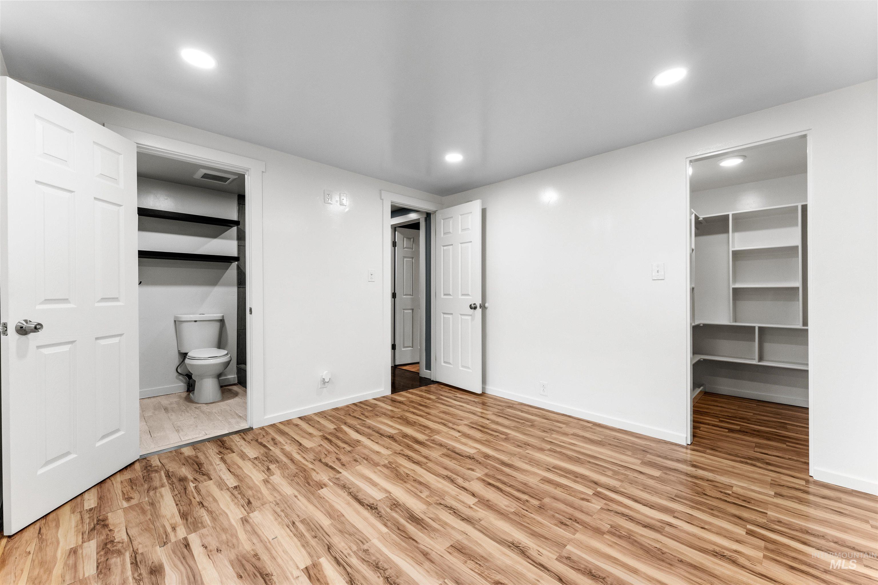 529 N Meadowland Cir Property Photo 13