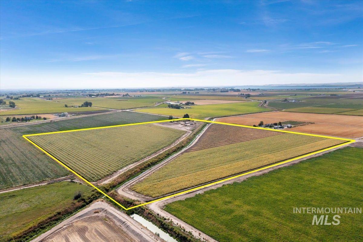 18256 Homedale Rd Property Photo 3