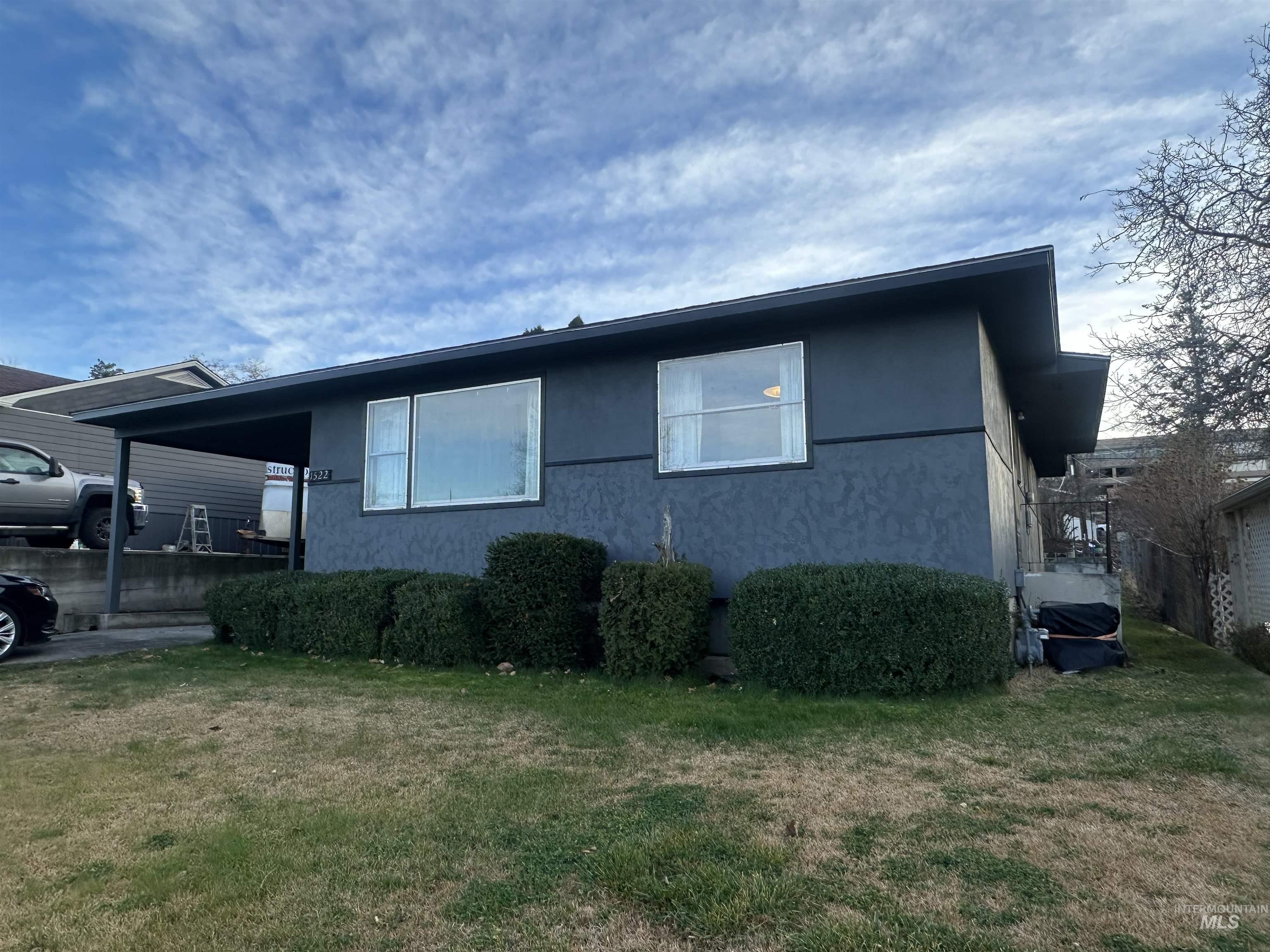 1522 20th Ave Property Photo 1