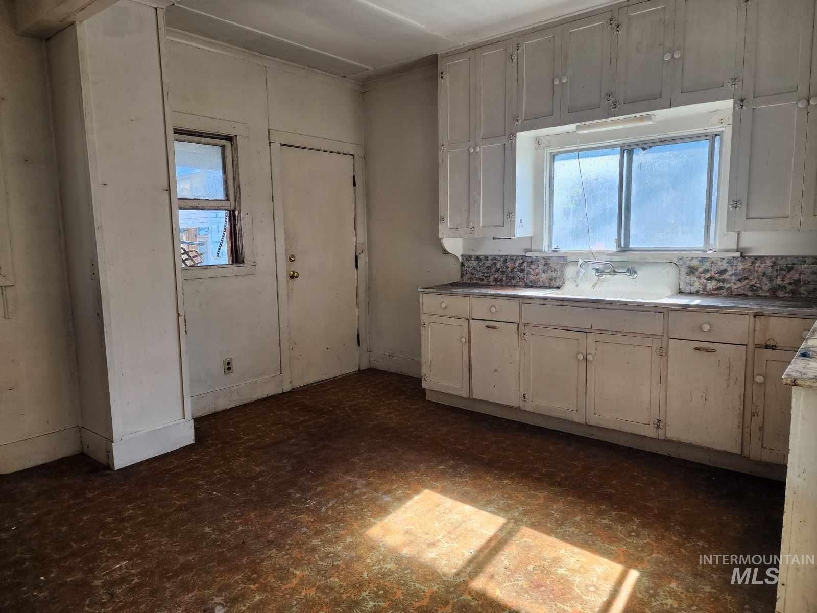 134 S A Street Property Photo 7