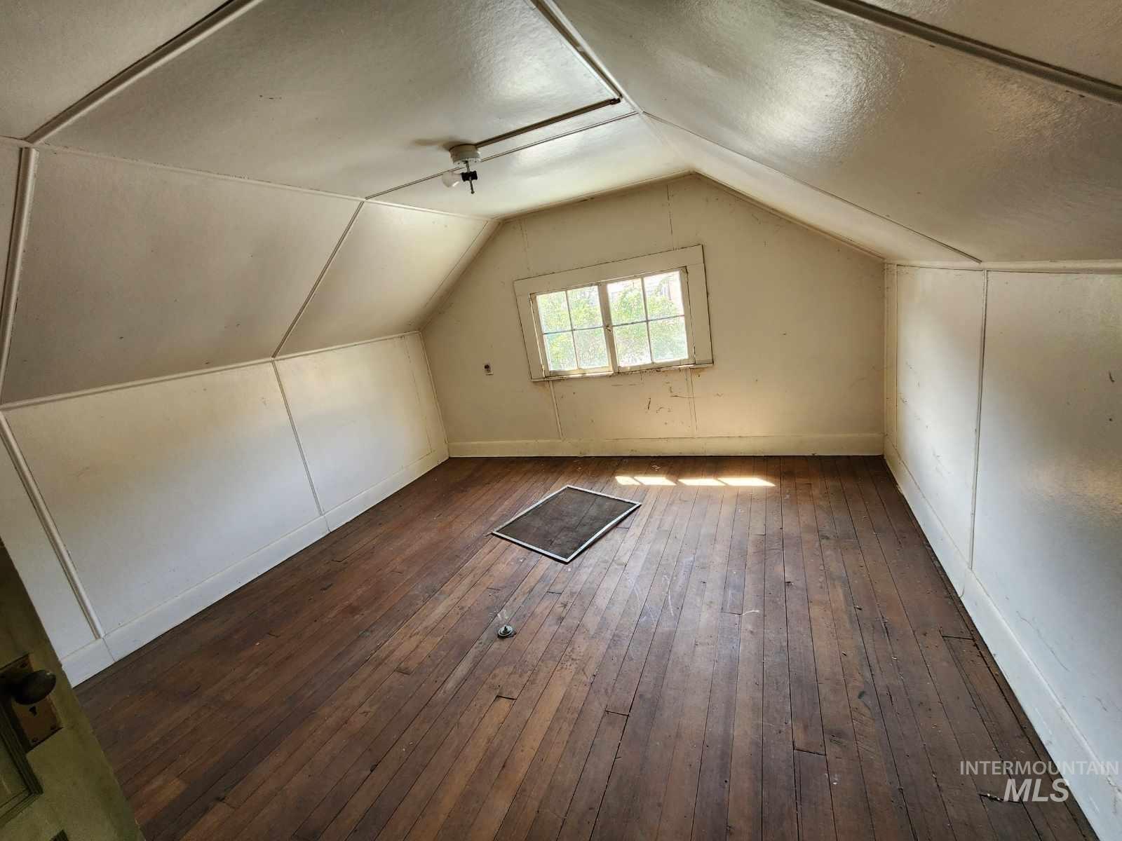 134 S A Street Property Photo 12