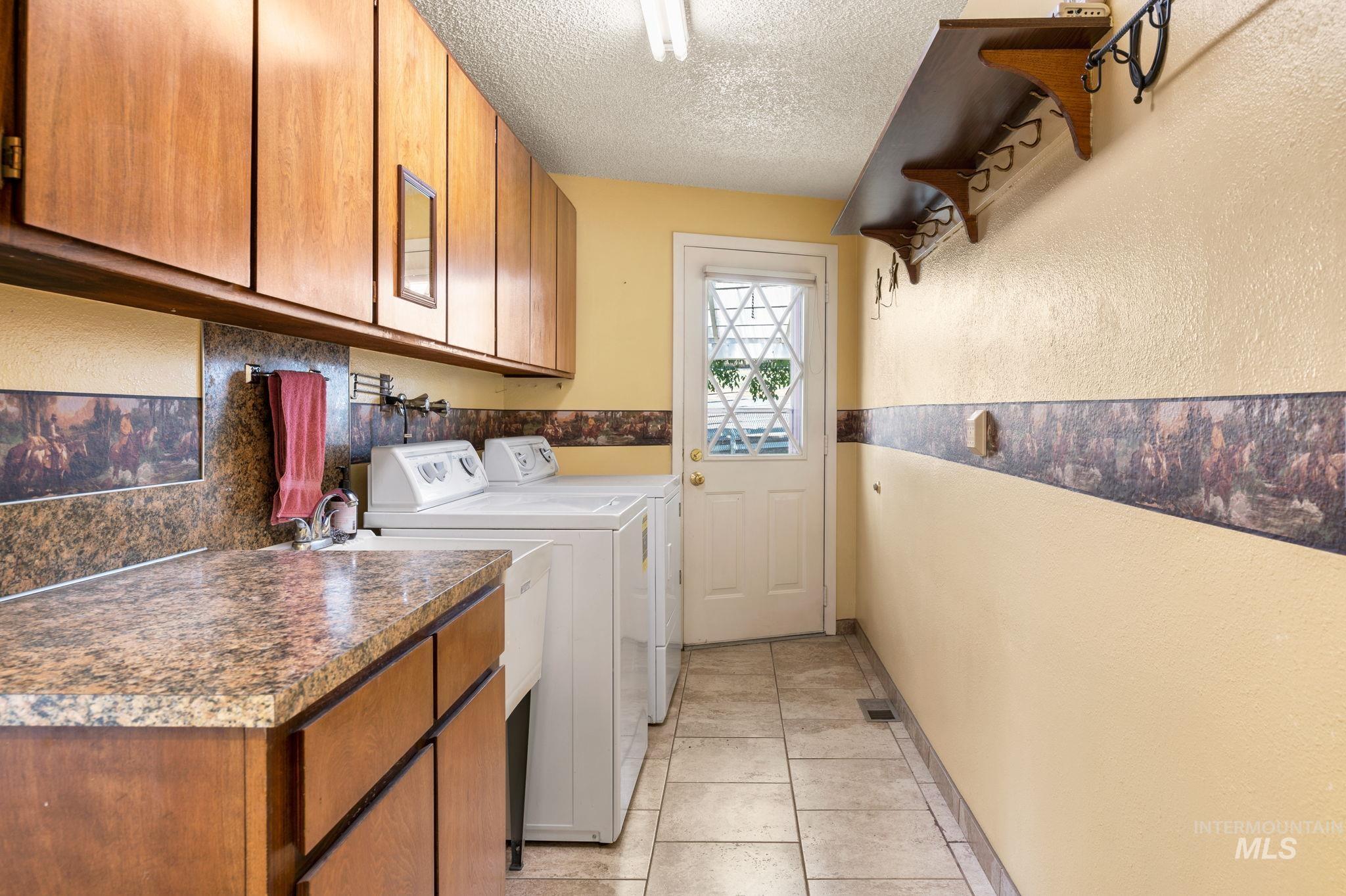 1792 Lambert Drive Property Photo 15