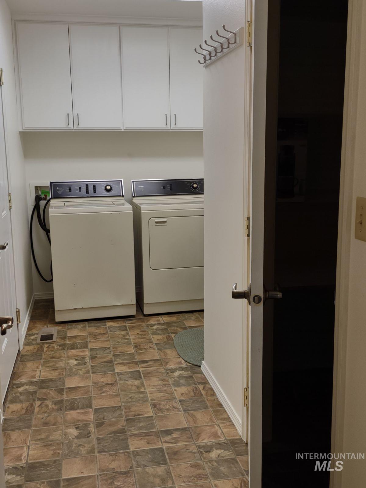 656 Adams Rd Property Photo 16