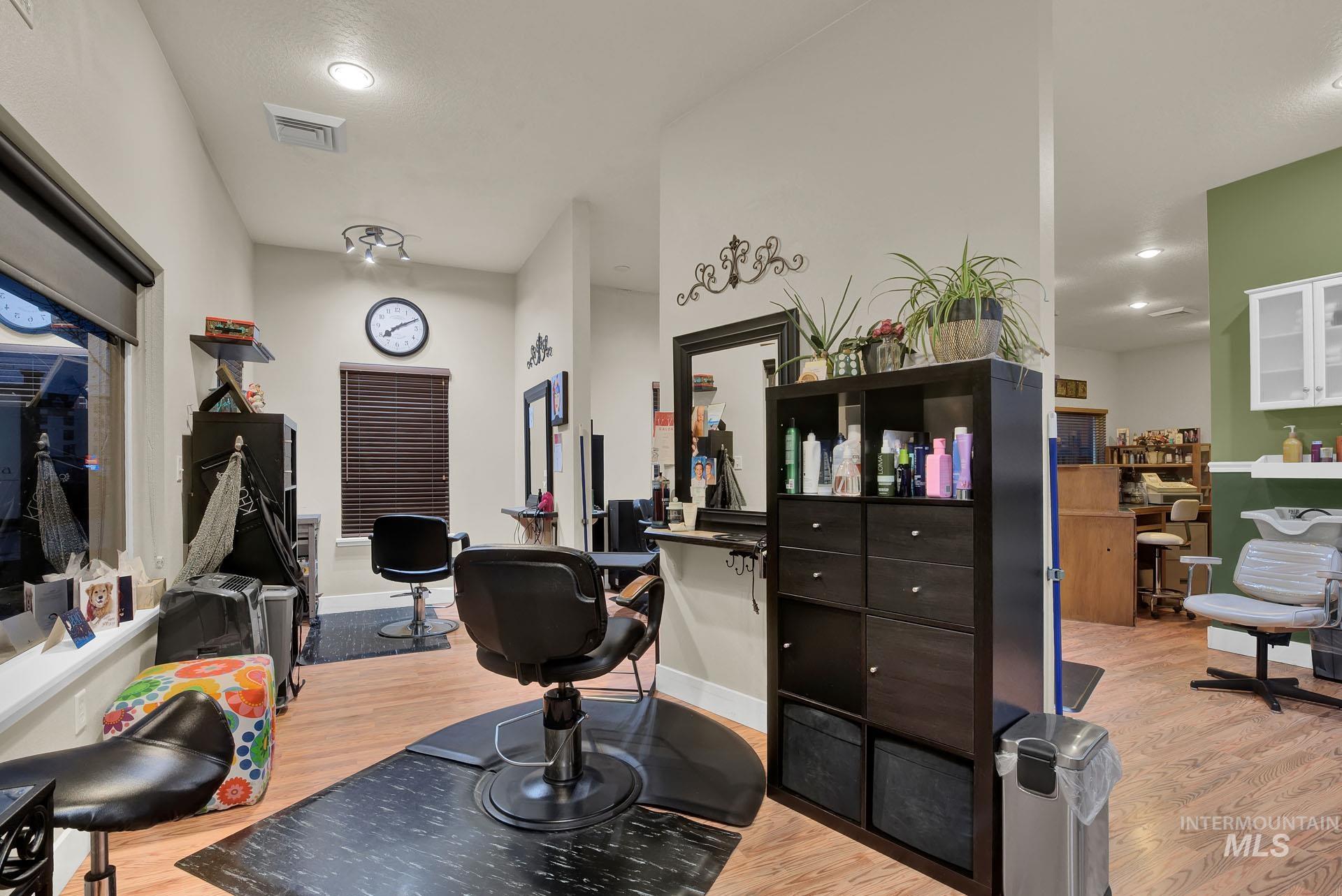 4029 W State Street Property Photo 18