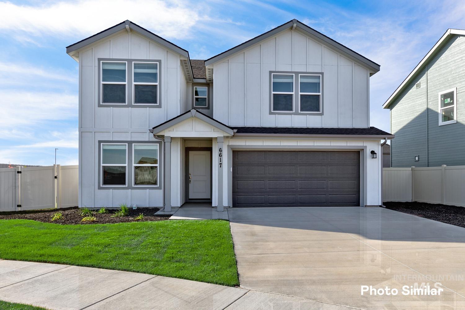 6633 W Aileron St Property Photo 1