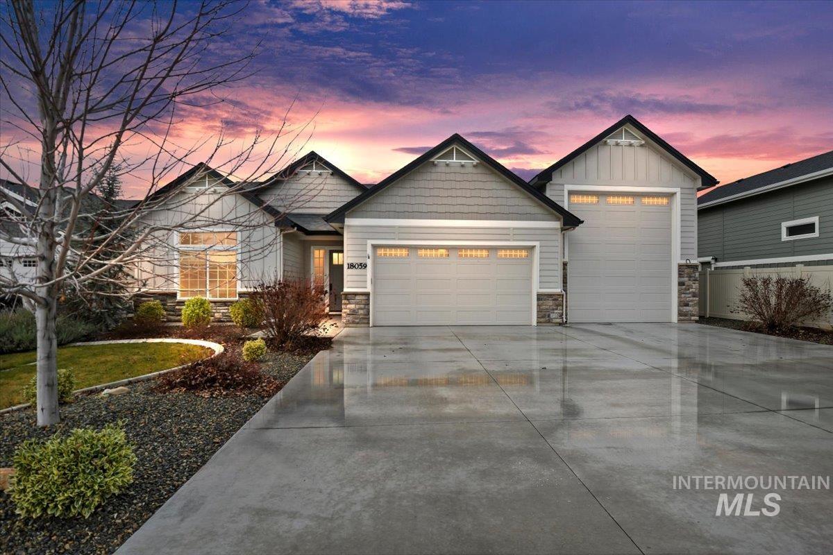 18059 N. Fallspring Pl Property Photo