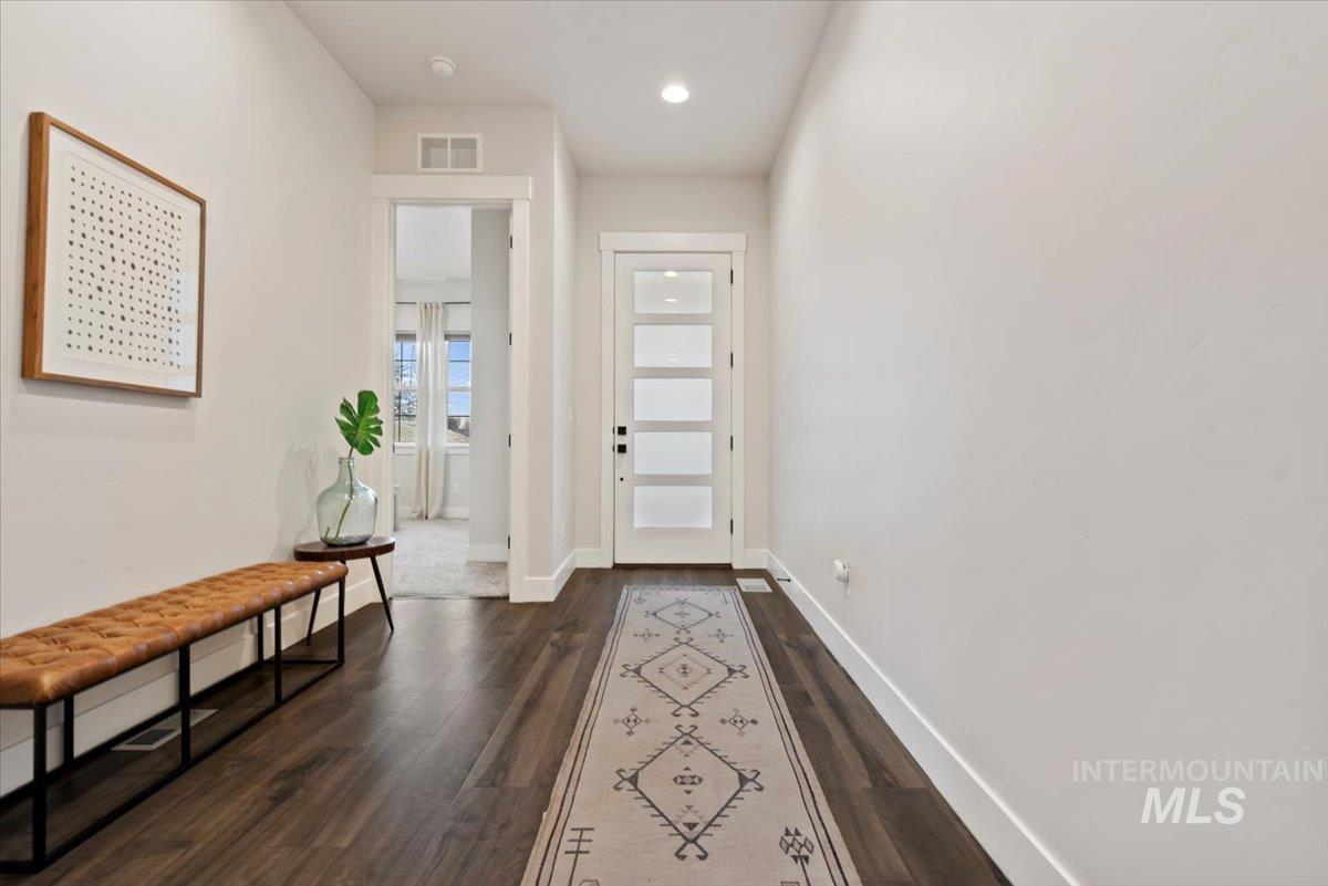 8291 W Corinthia St Property Photo 4