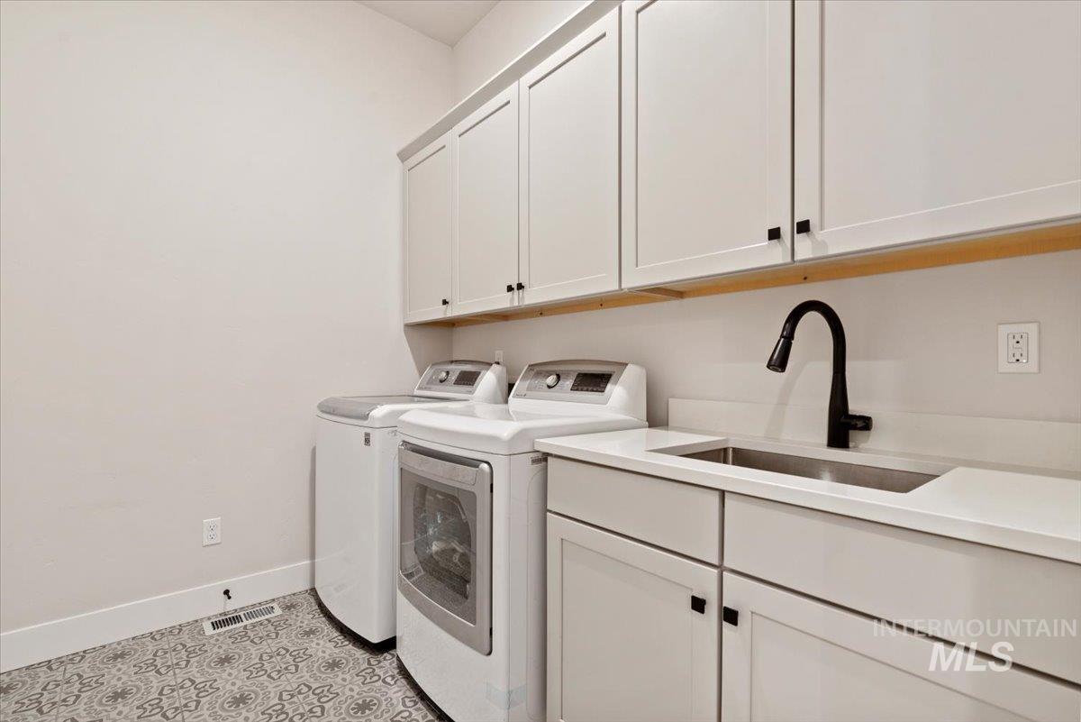 8291 W Corinthia St Property Photo 29