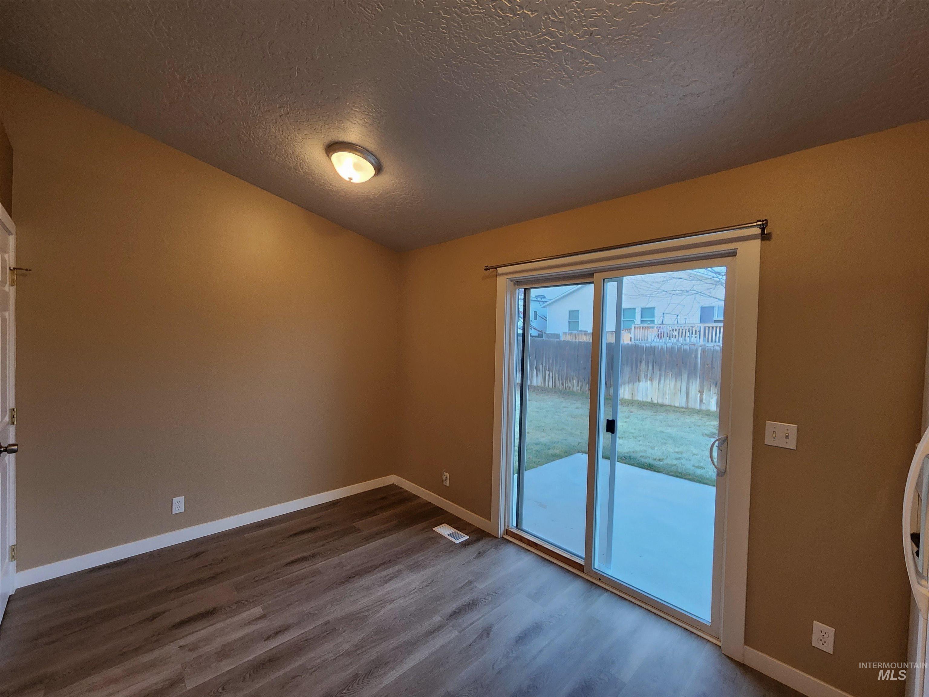 16533 Spartan Property Photo 6