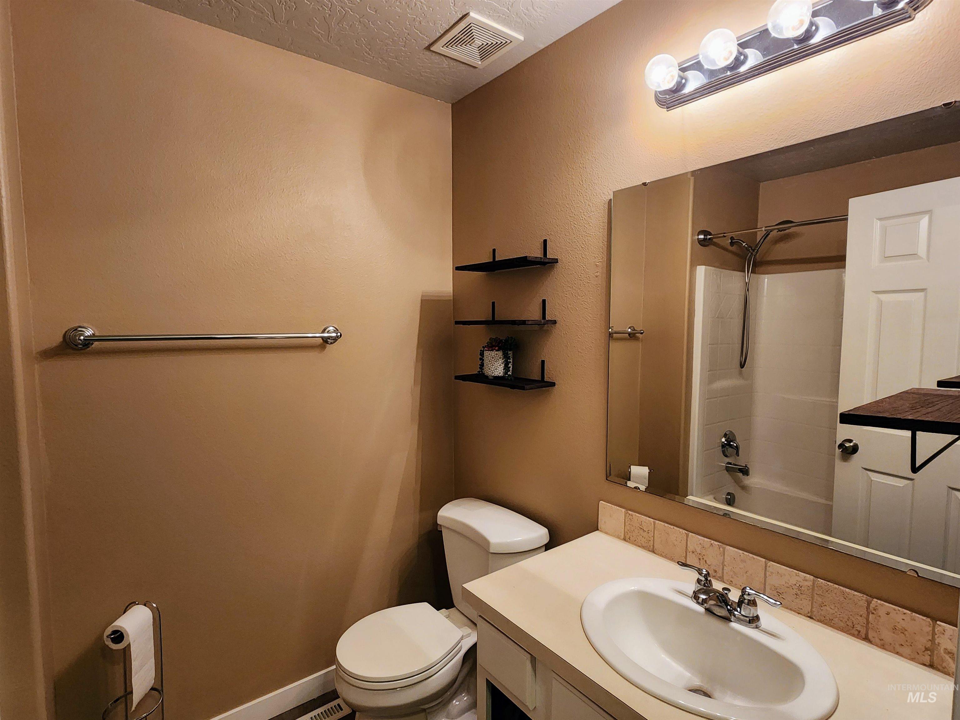 16533 Spartan Property Photo 15