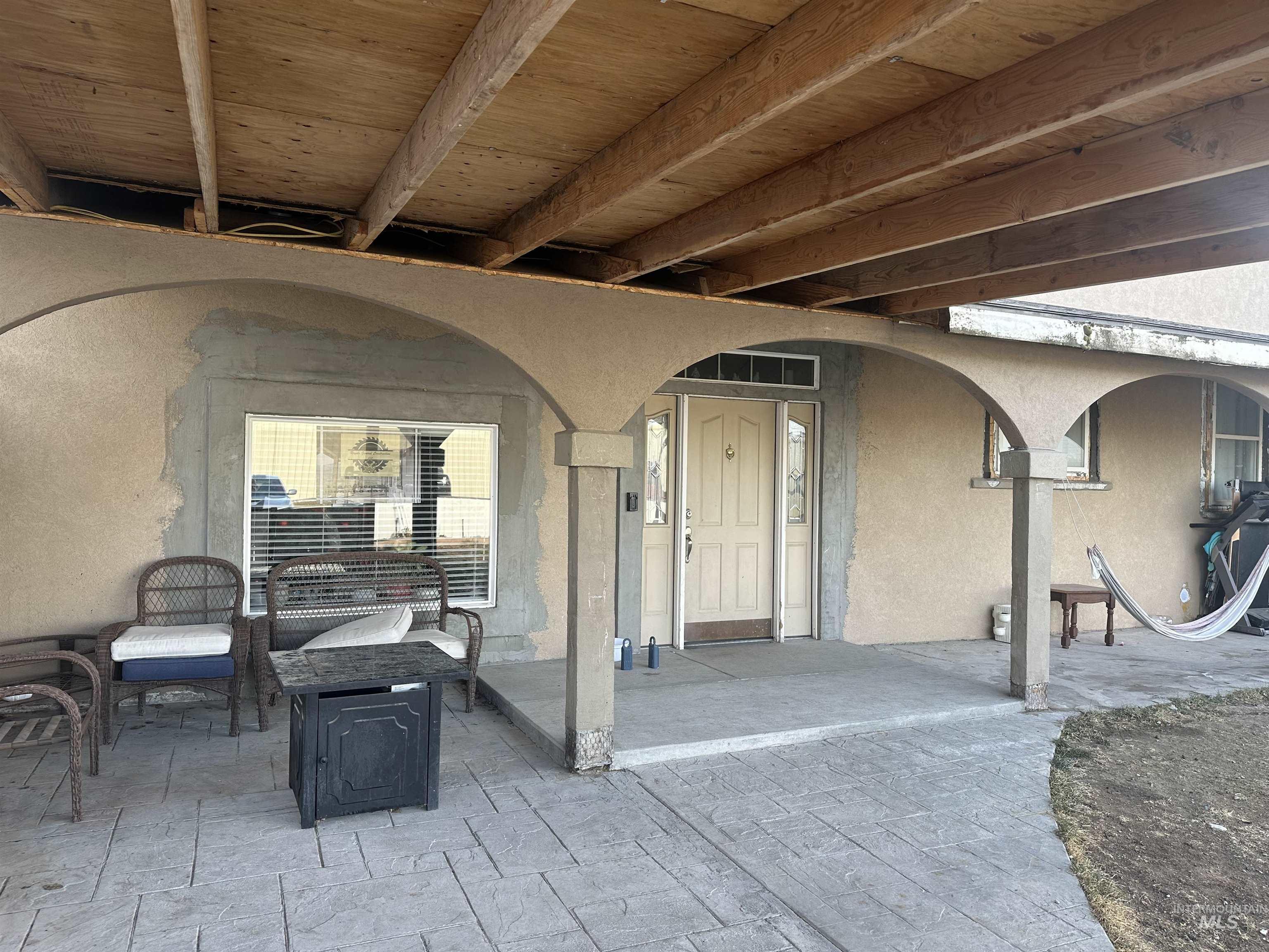 505 2nd Street Property Photo 2