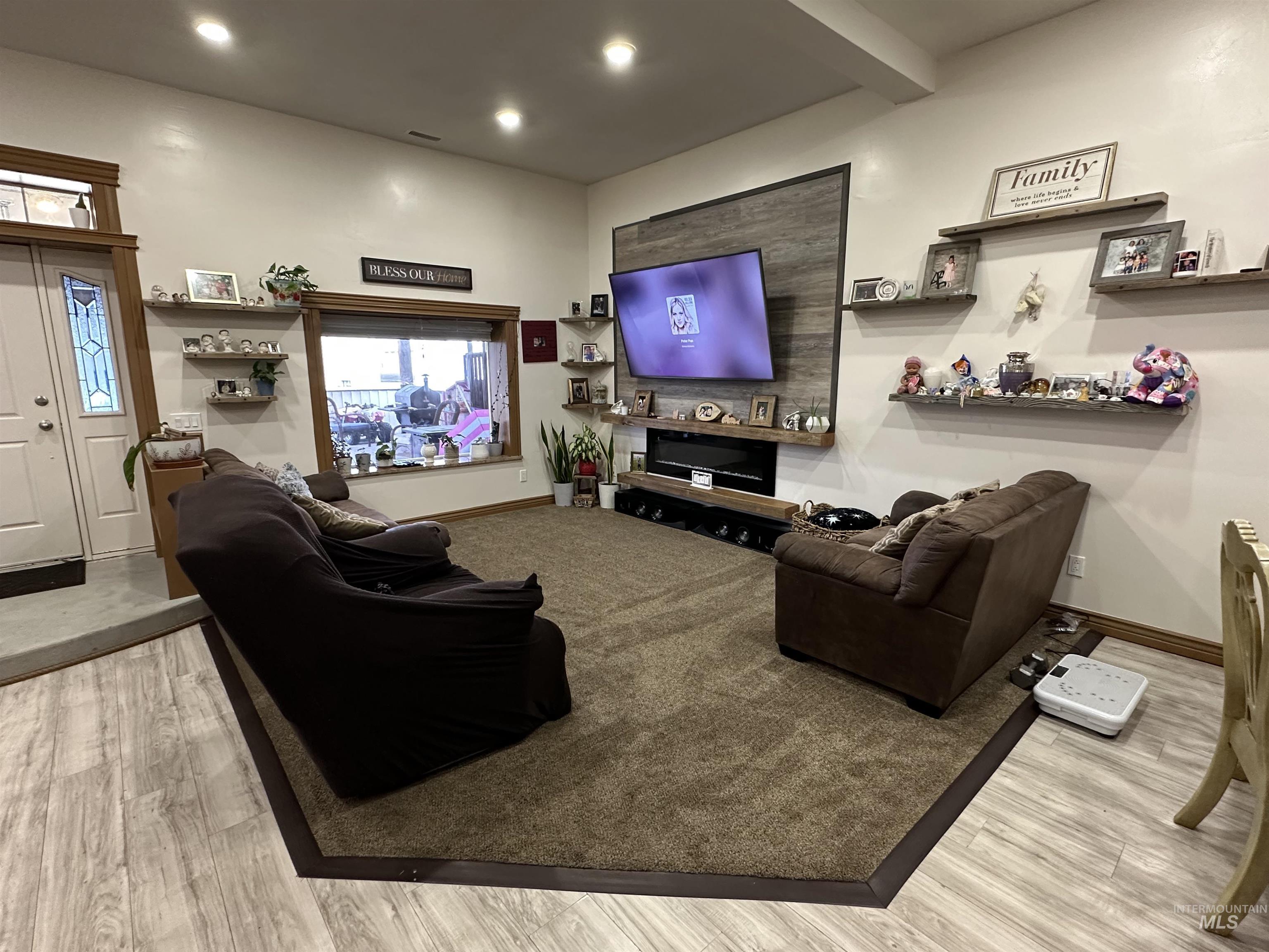 505 2nd Street Property Photo 8