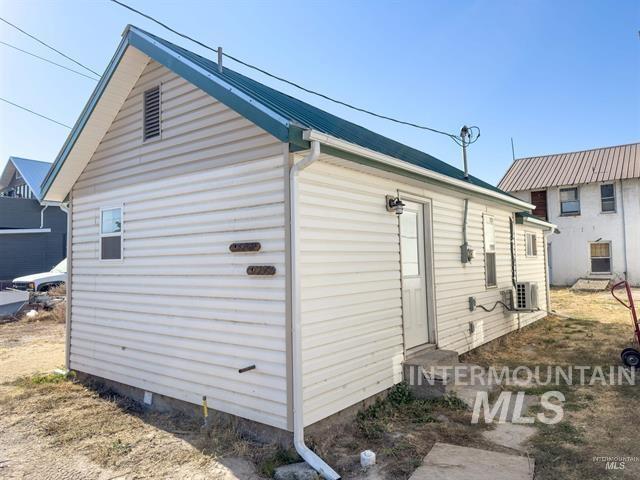 428 Main Ave N Property Photo 10