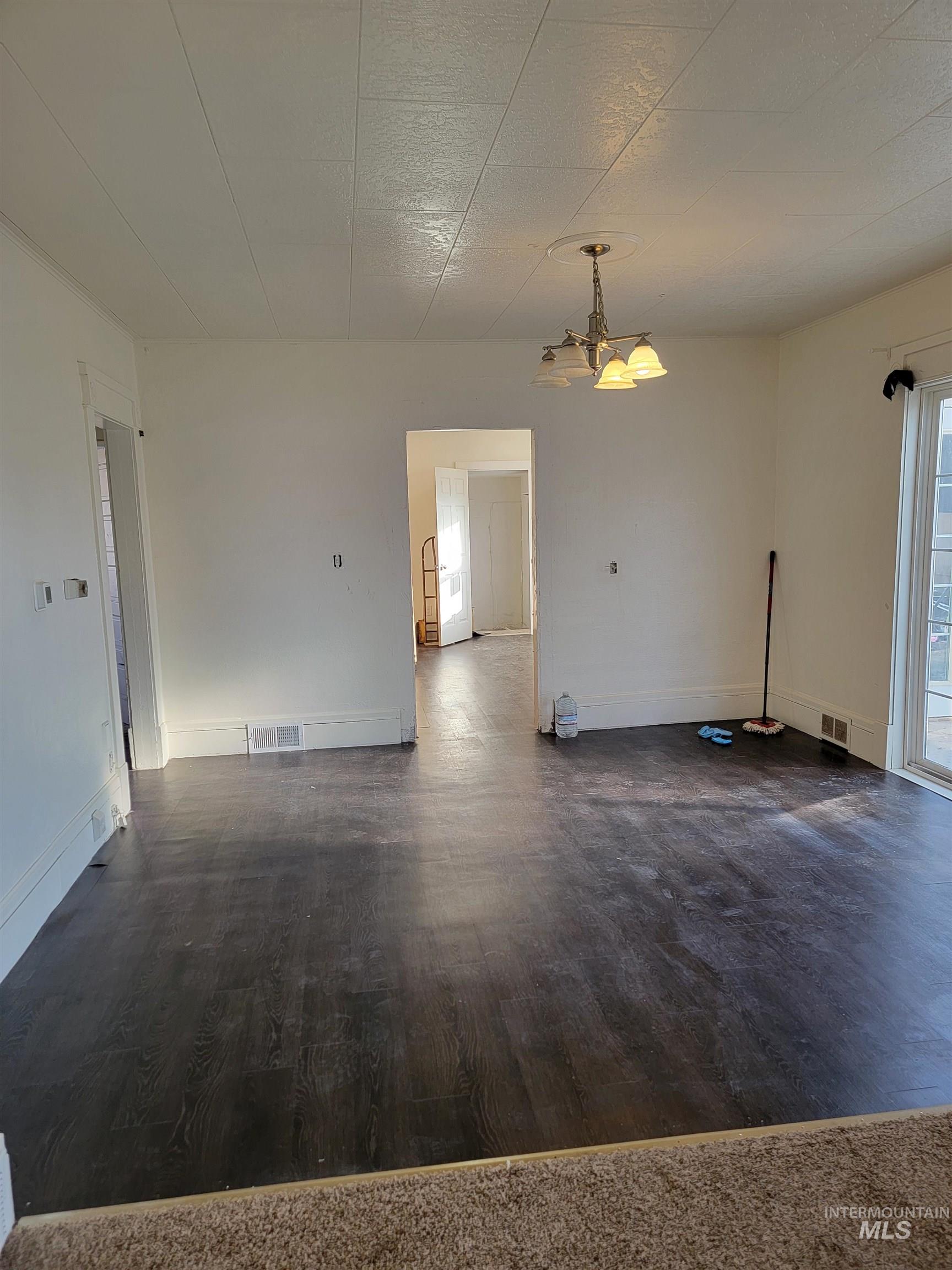 612 N 4th Street Property Photo 8