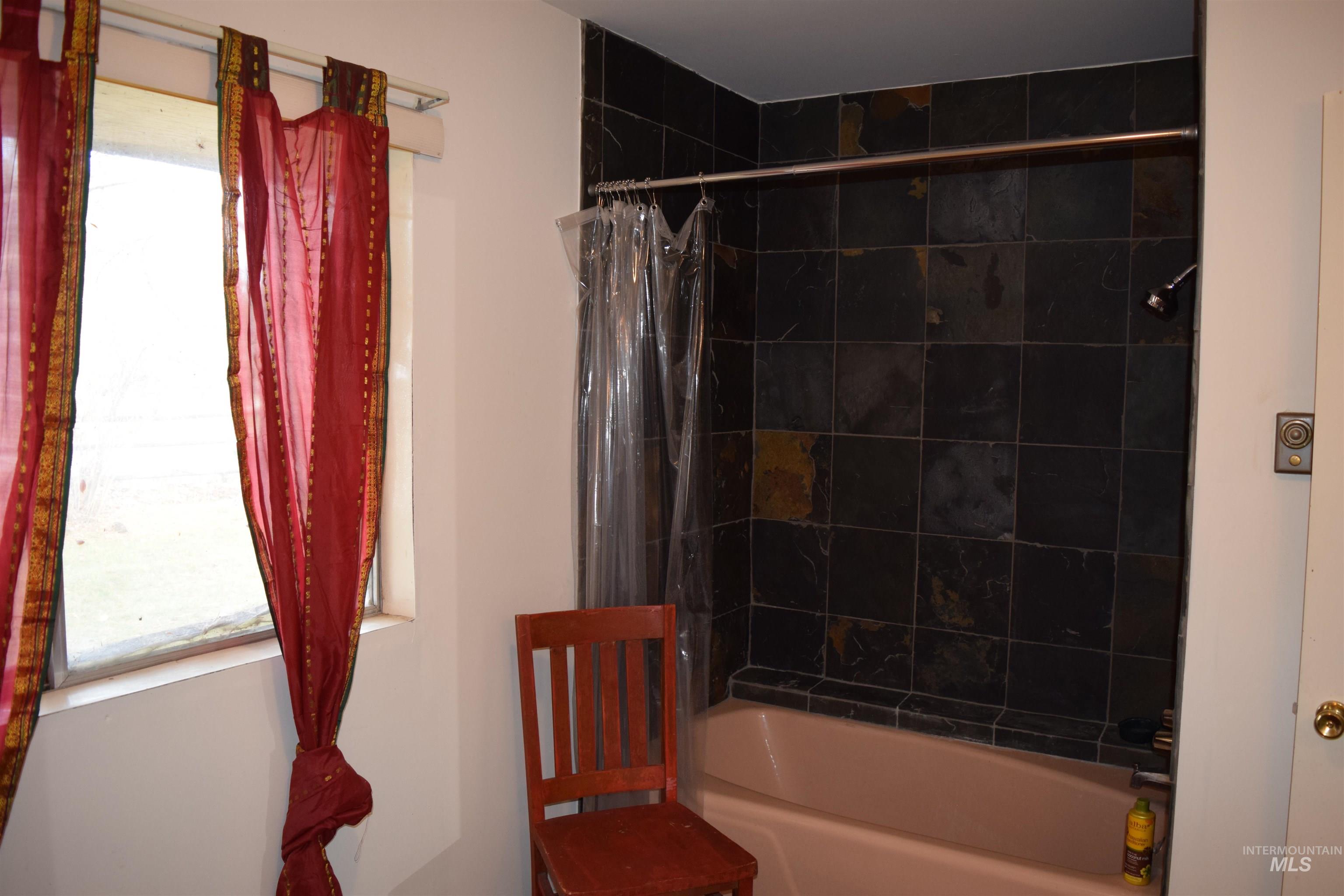 4778 River Road Property Photo 28