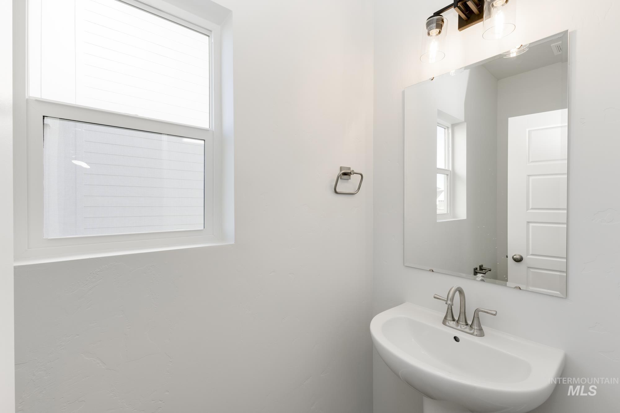 4376 N Glassford Ave Property Photo 11