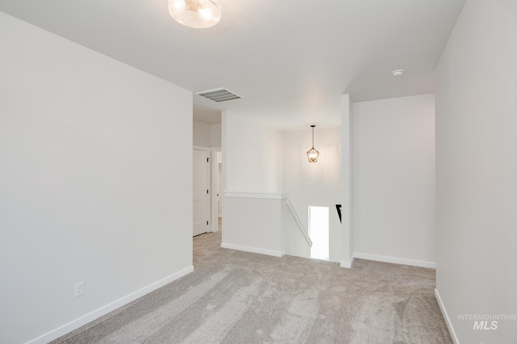 6987 S Cheyenne Ave Property Photo 13