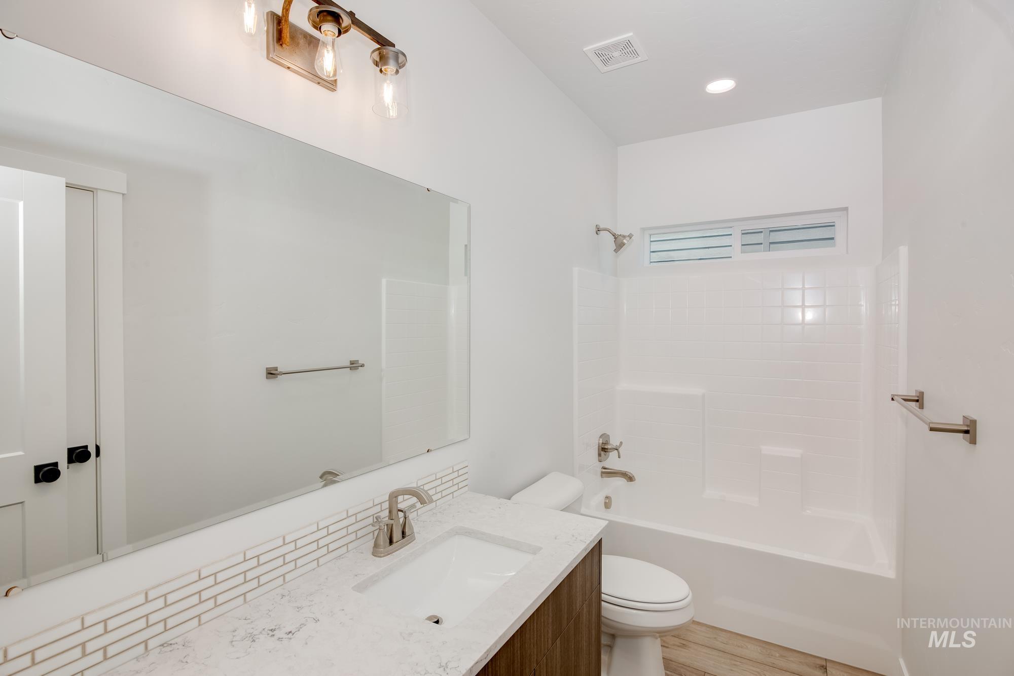 6987 S Cheyenne Ave Property Photo 15