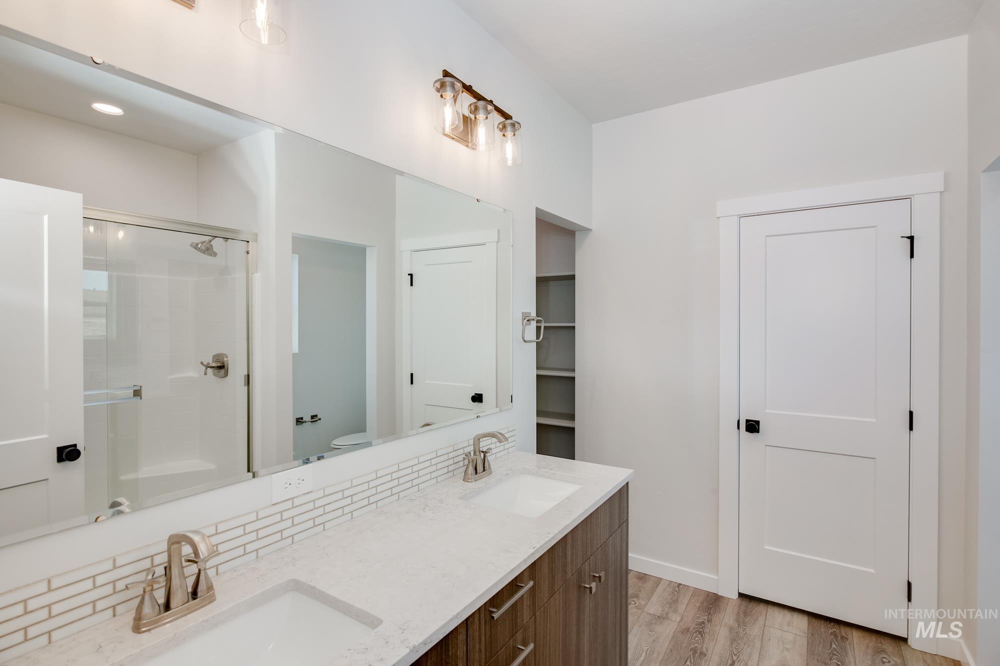 6987 S Cheyenne Ave Property Photo 20