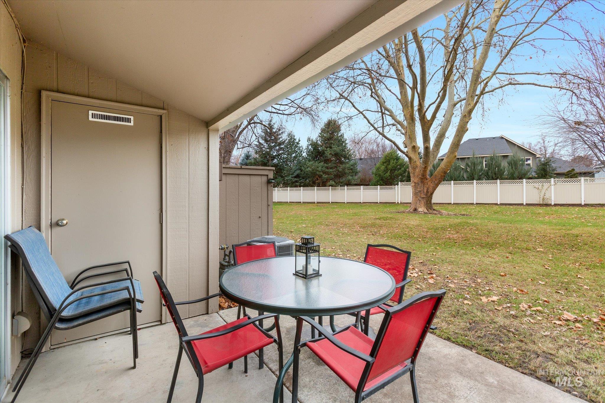 265 N Eagle Glen Lane Property Photo 12