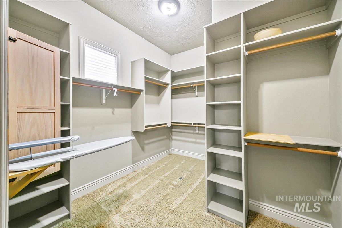 1703 W Par Court Property Photo 33