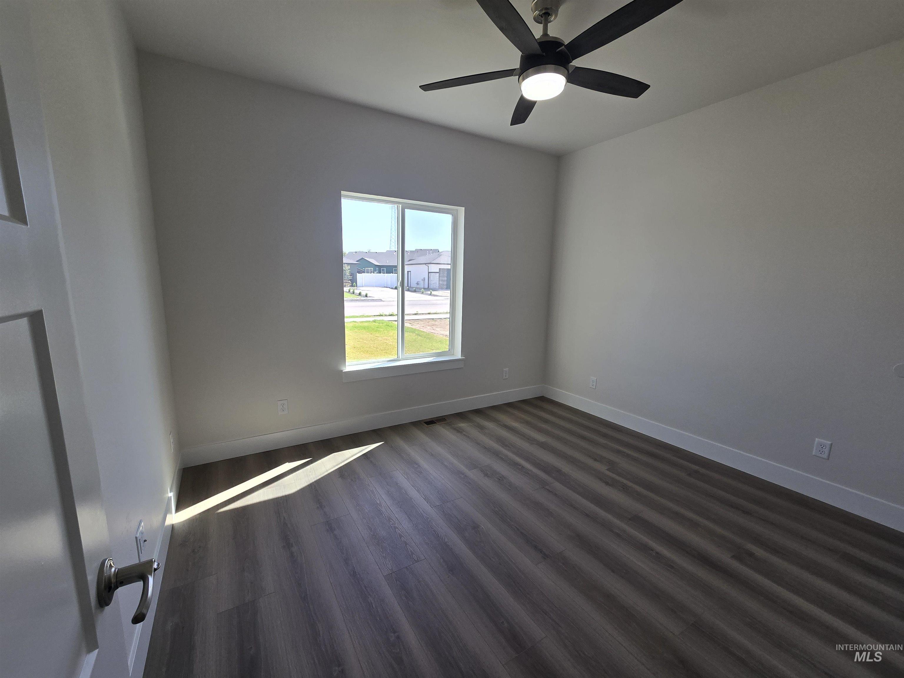 1519 Leslie Drive Property Photo 10