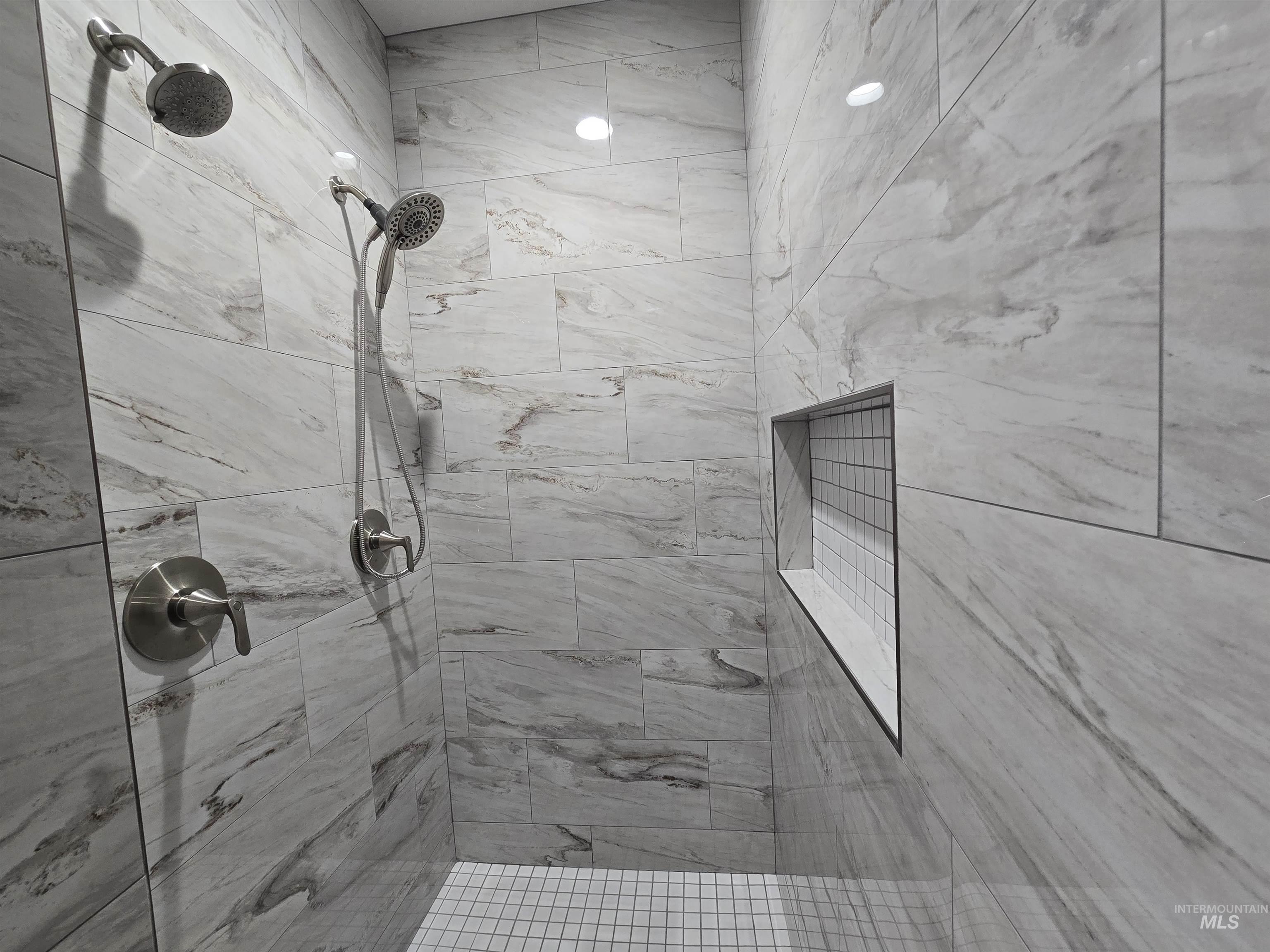 1519 Leslie Drive Property Photo 18