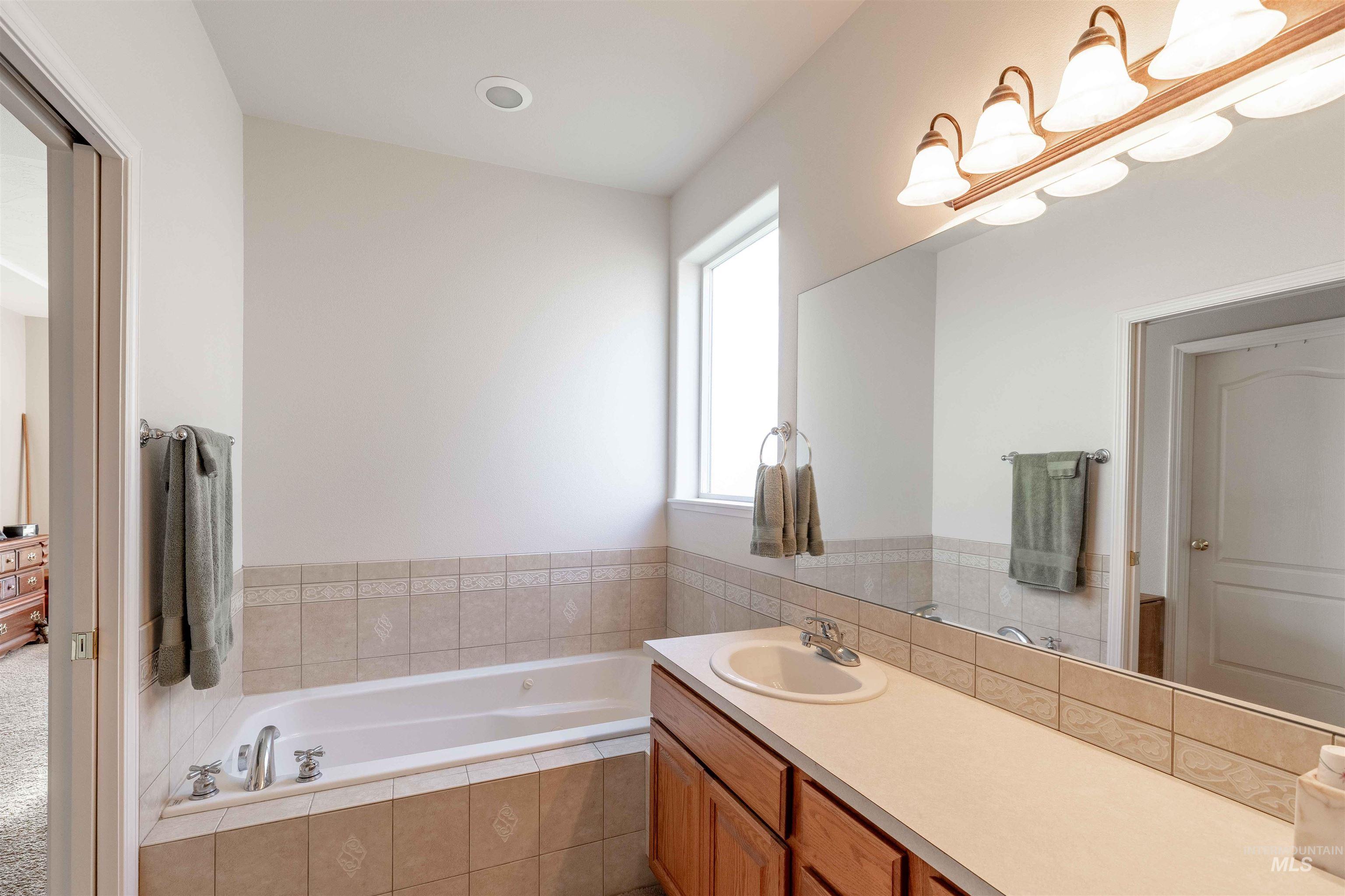 924 Grelle Ave Property Photo 17
