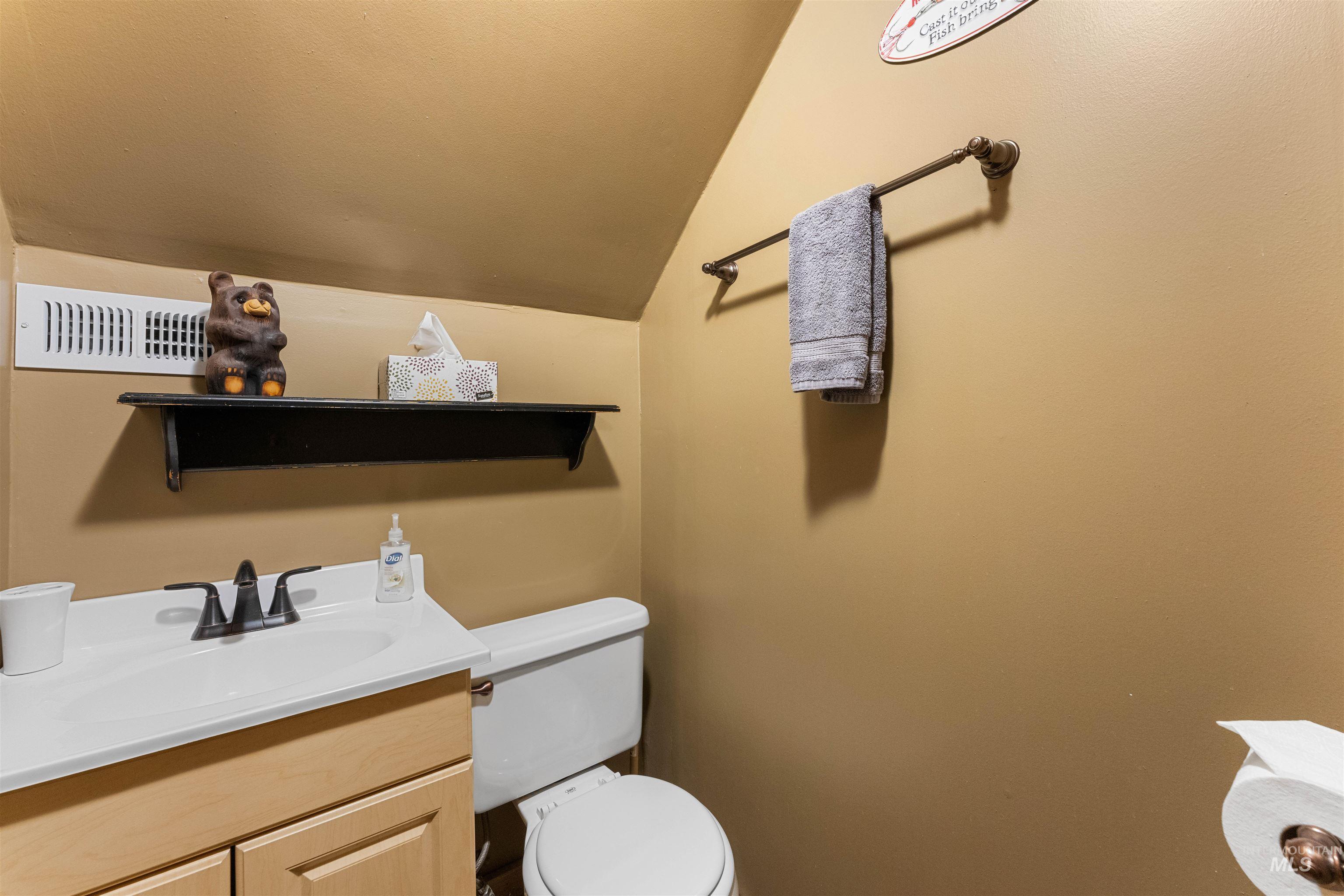 2149 West Mountain Rd. Property Photo 20