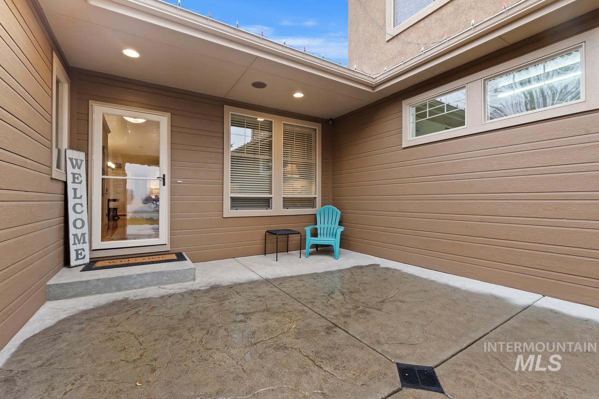 2763 E Fratello Property Photo 4