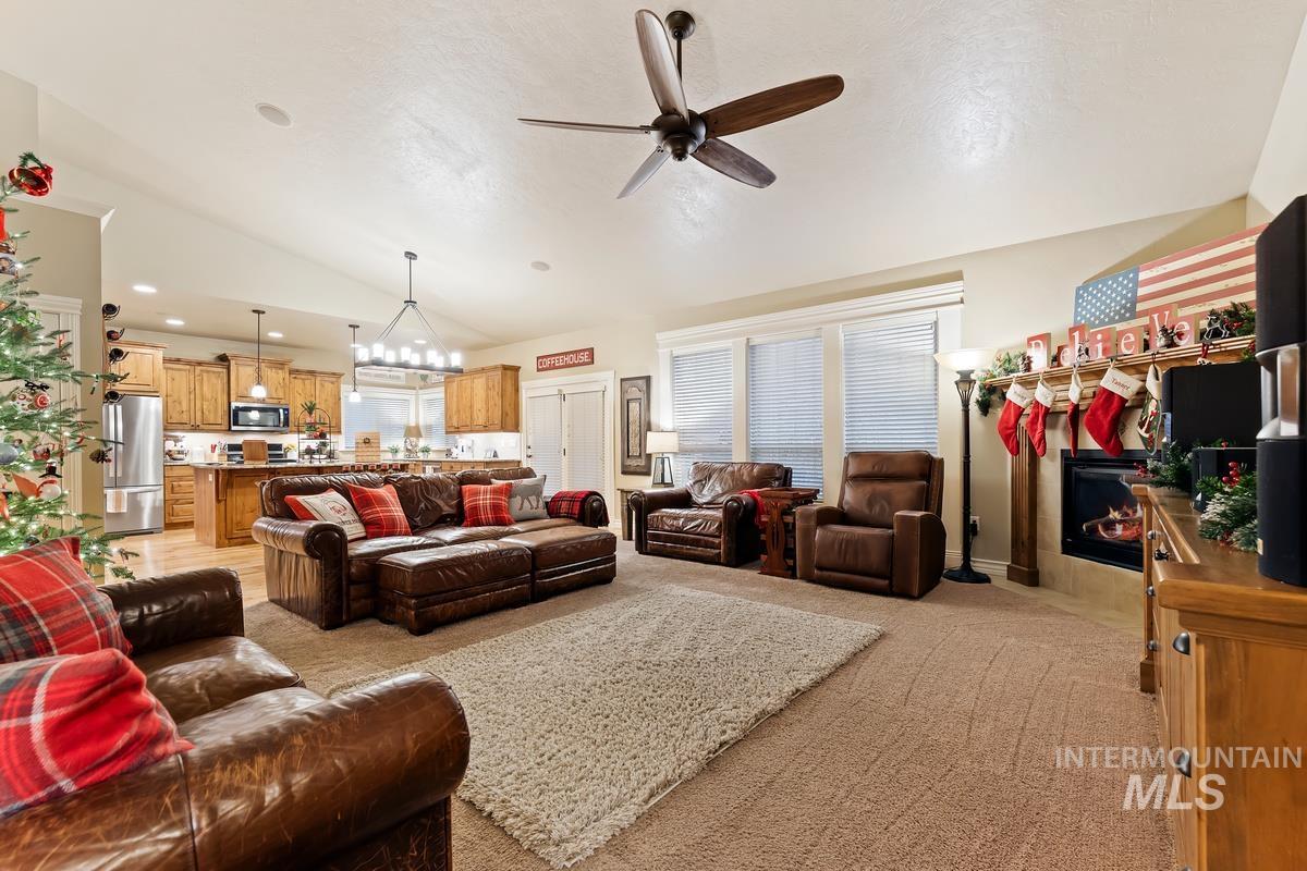 2763 E Fratello Property Photo 7