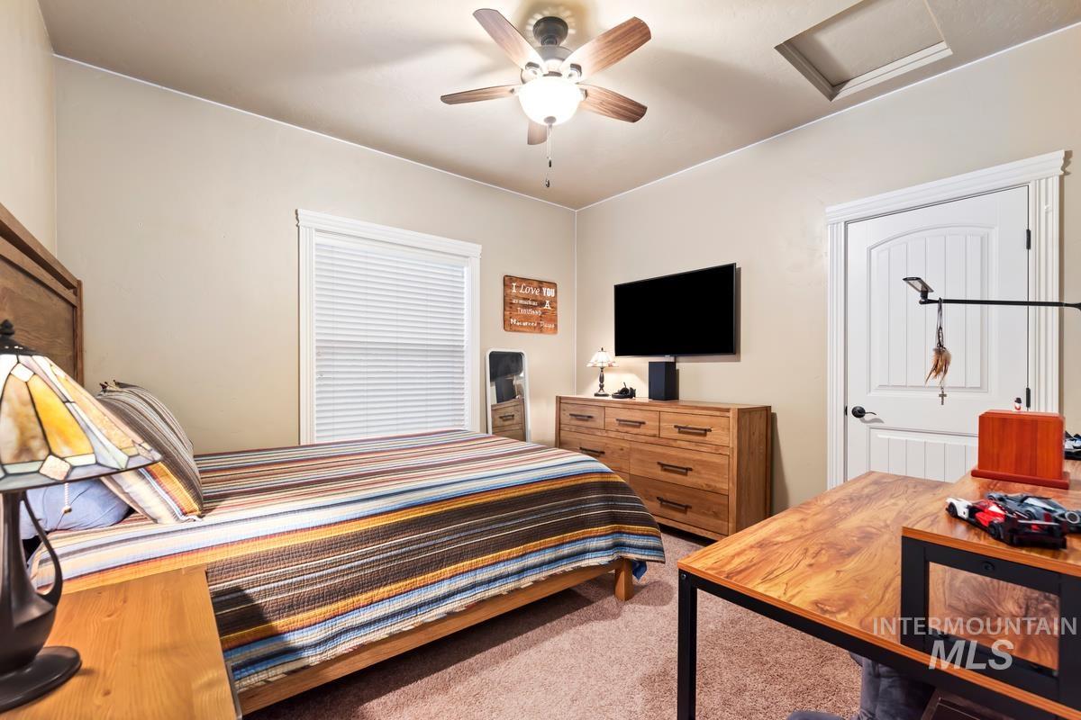 2763 E Fratello Property Photo 19