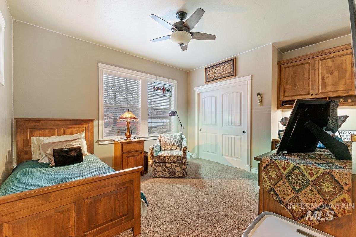 2763 E Fratello Property Photo 23