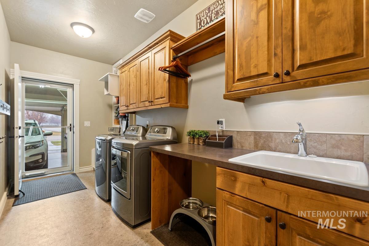 2763 E Fratello Property Photo 24