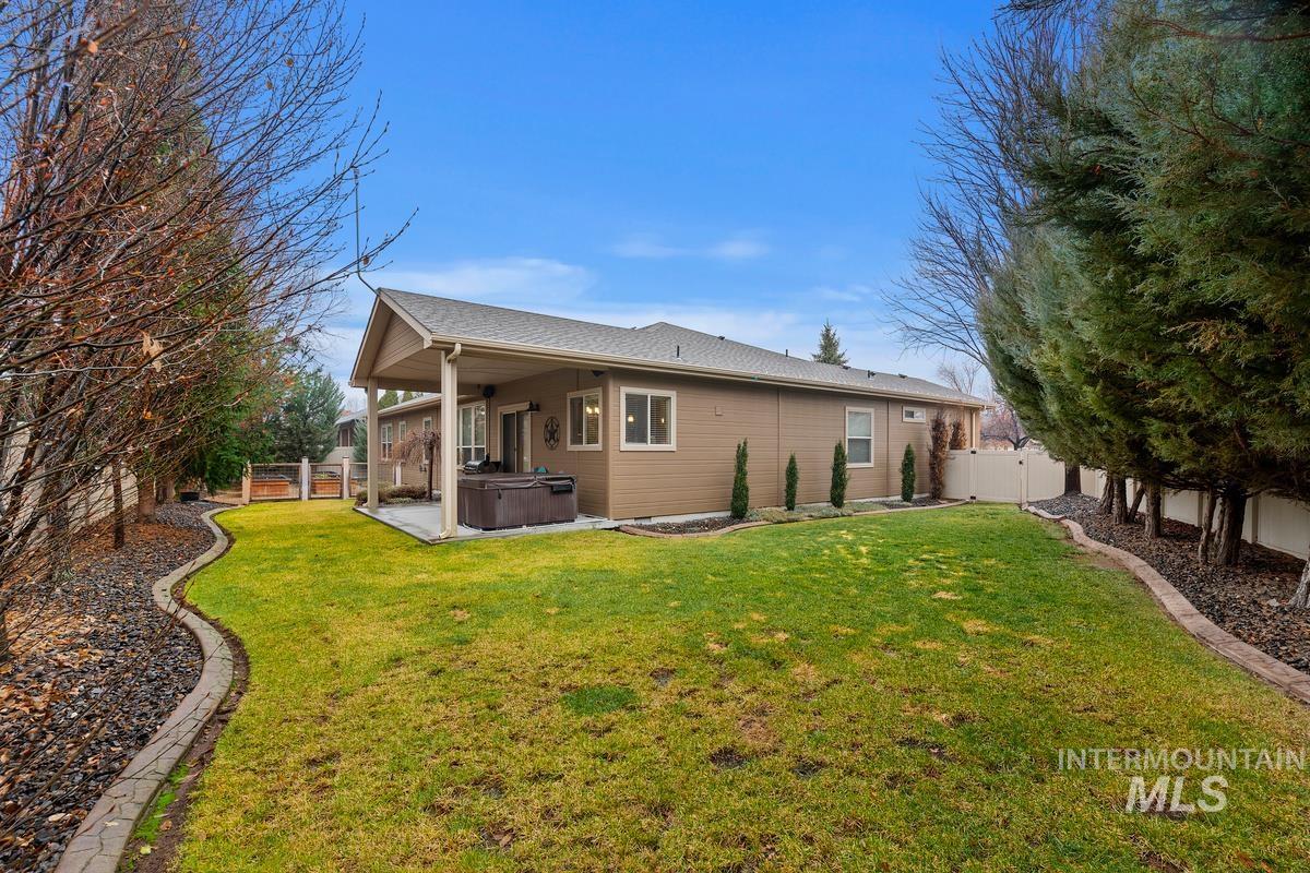 2763 E Fratello Property Photo 38