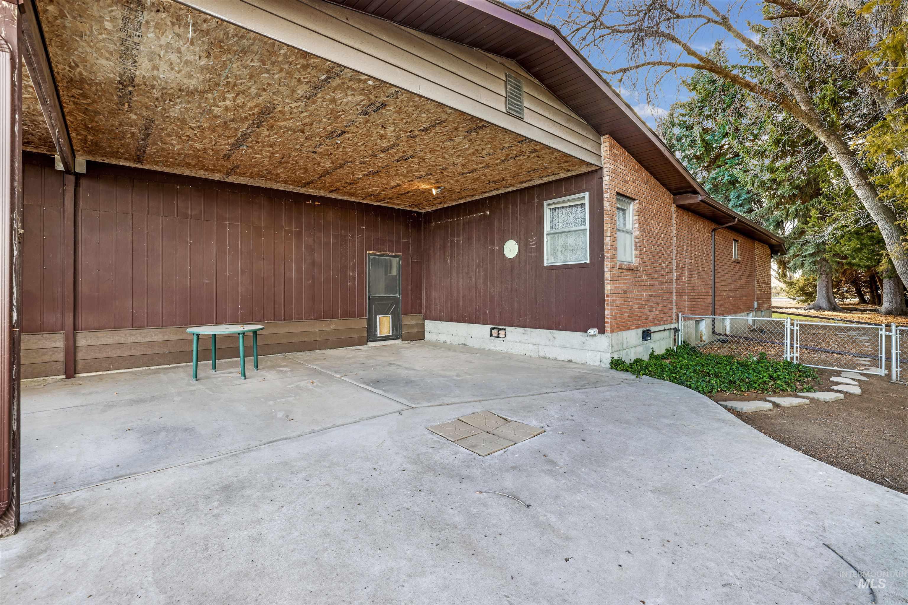 1876a East 2900 South Property Photo 5