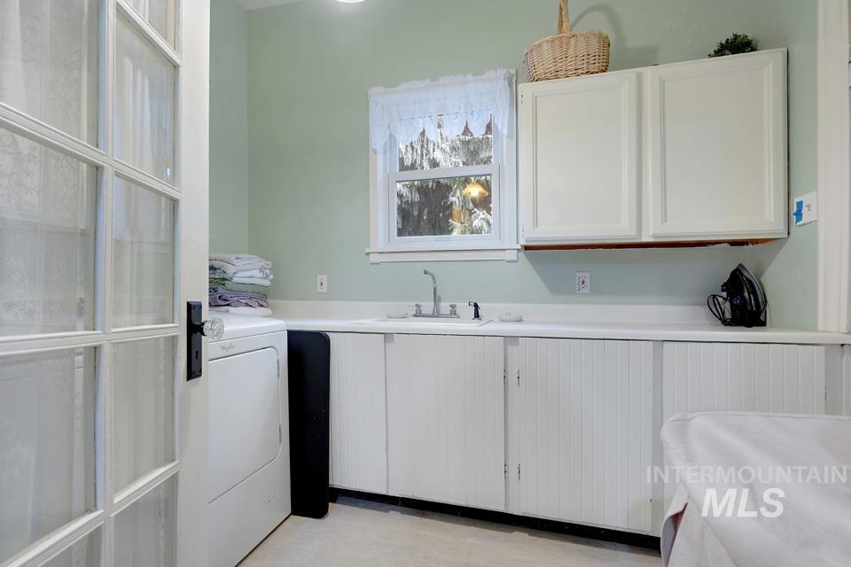 516 E Main Property Photo 28