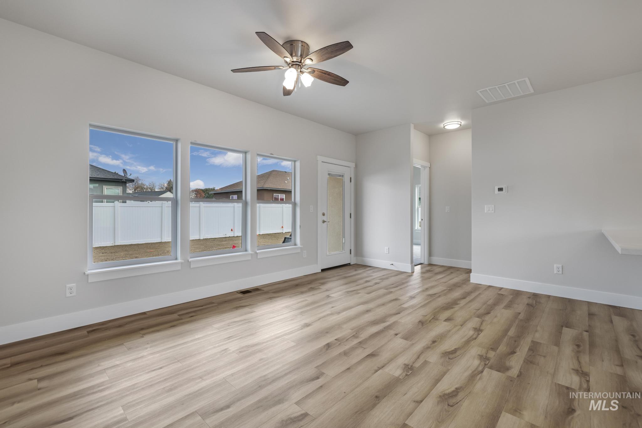 1516 Leslie Drive Property Photo 11