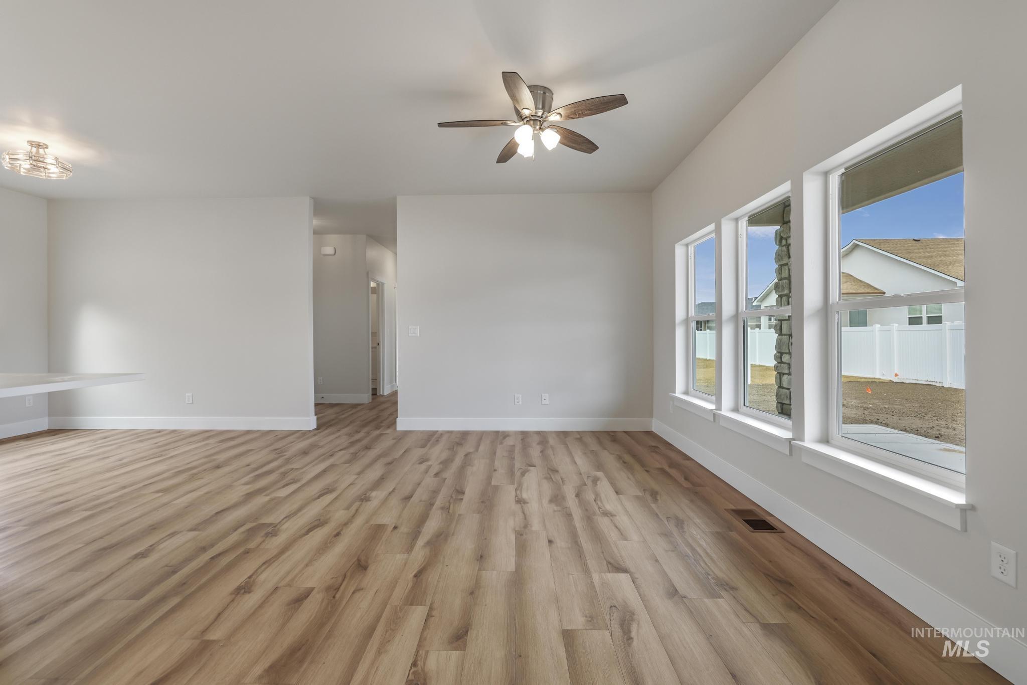 1516 Leslie Drive Property Photo 12