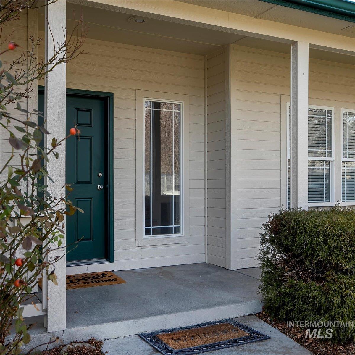 1725 S Labrador Place Property Photo 4