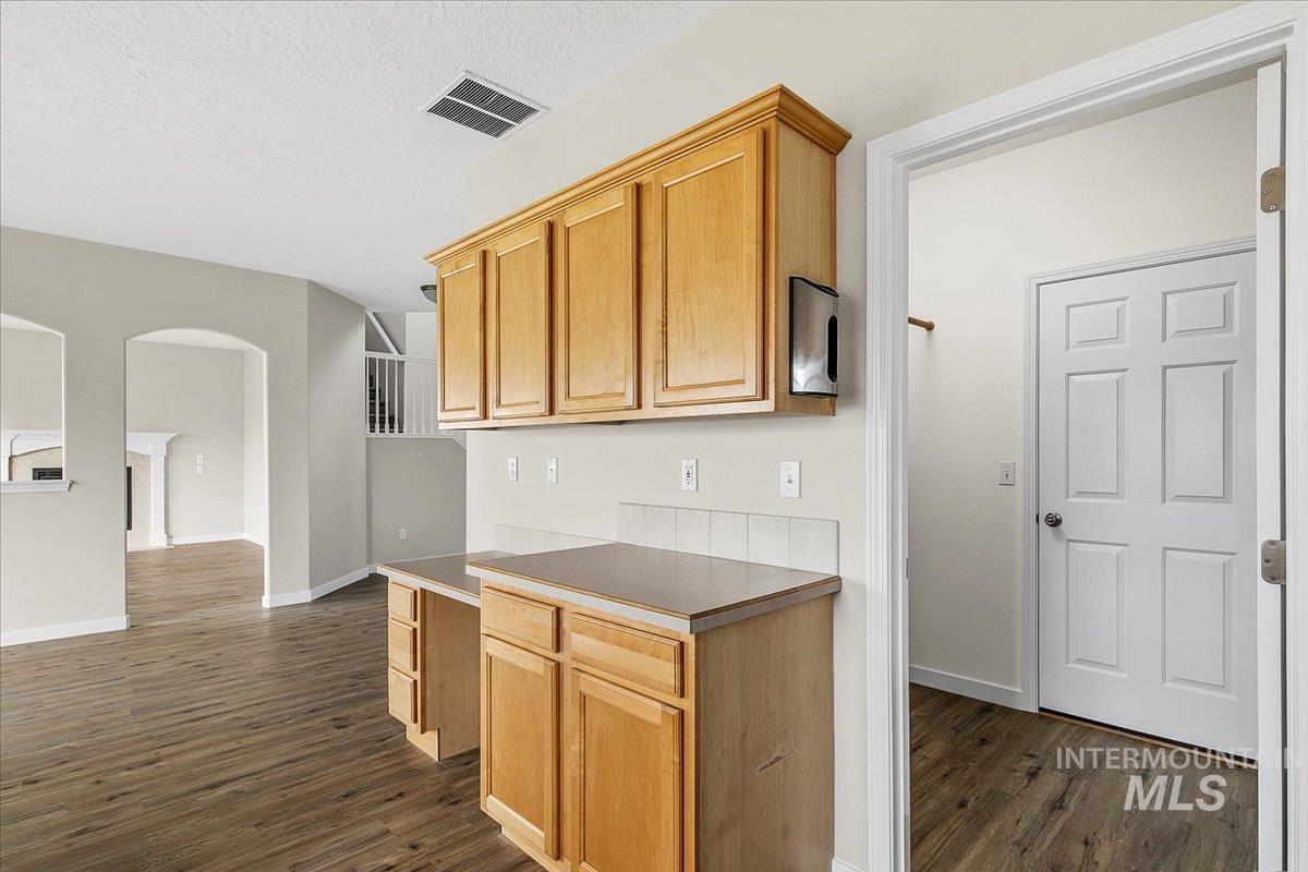 1725 S Labrador Place Property Photo 23