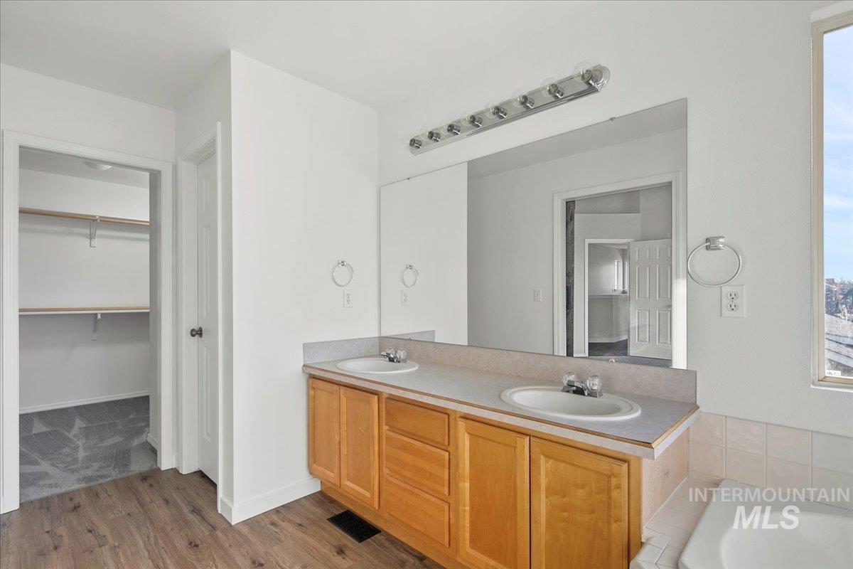 1725 S Labrador Place Property Photo 36