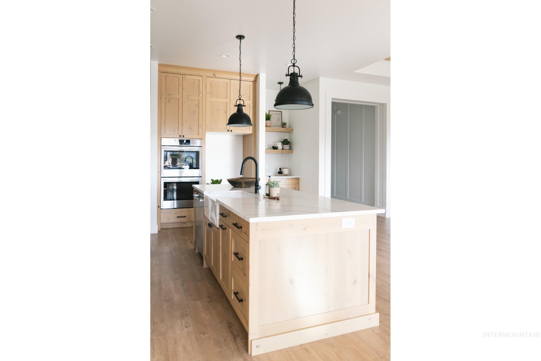 24974 Belgian Way Property Photo 10