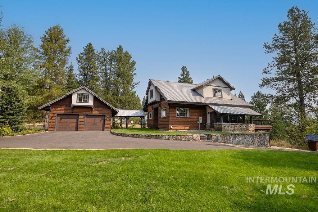757 Chad Loop Property Photo 3