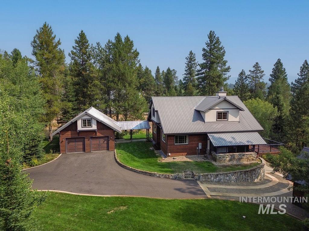 757 Chad Loop Property Photo 4