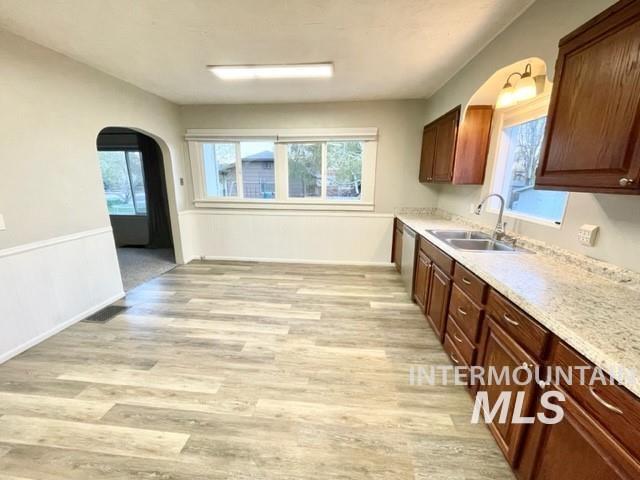 185 N Kansas Property Photo 10