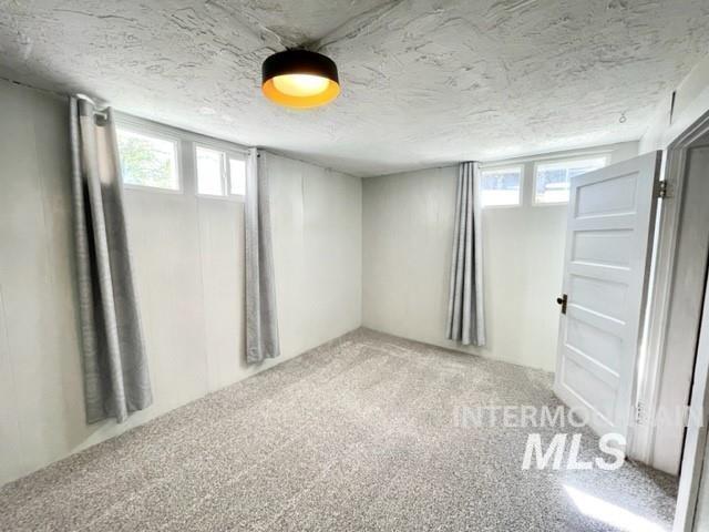 185 N Kansas Property Photo 15