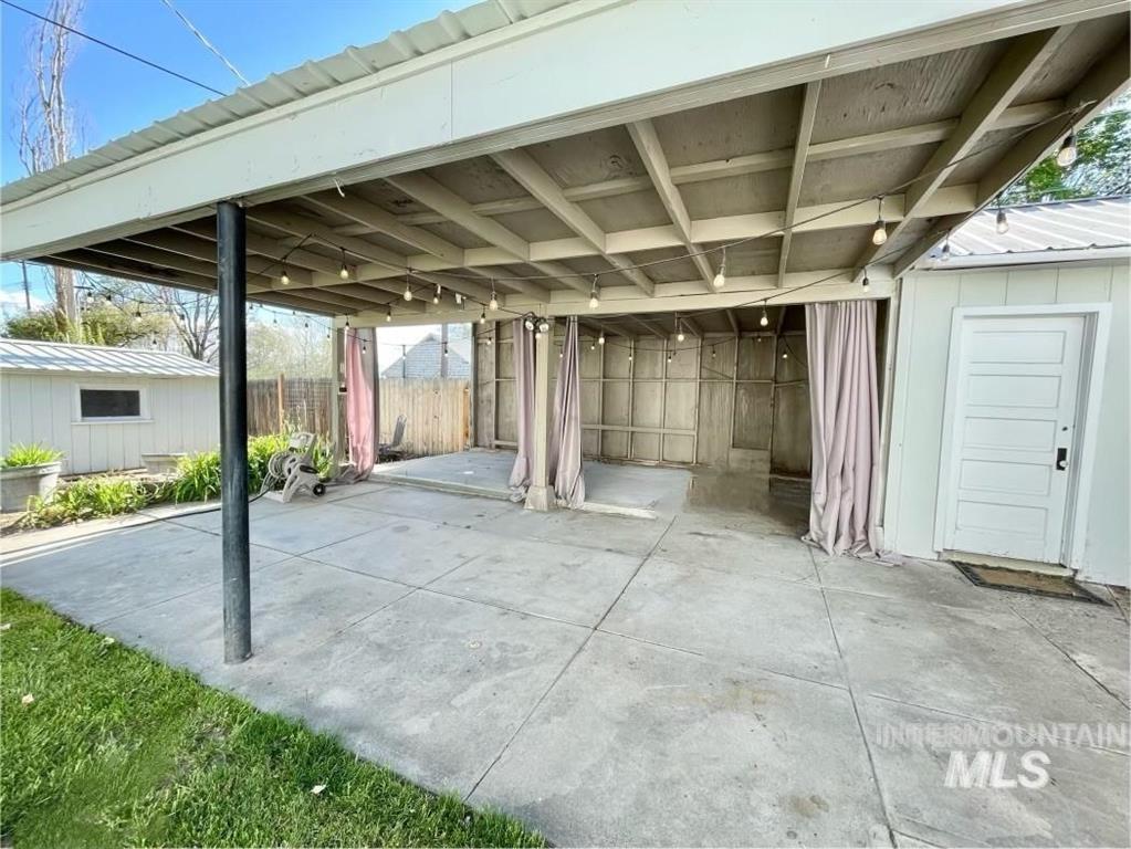 185 N Kansas Property Photo 28