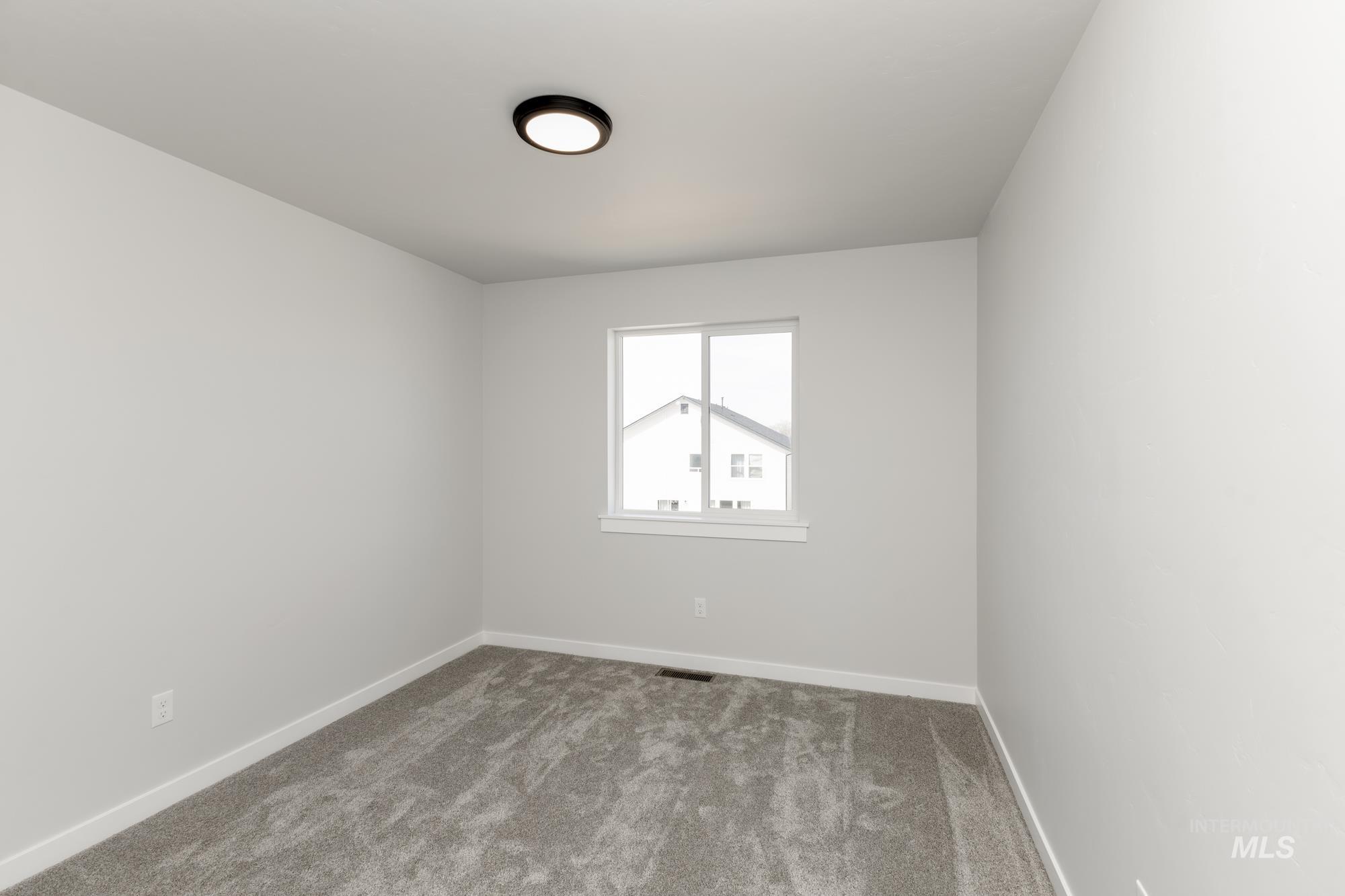 2751 N Silver Wolf Ave Property Photo 16
